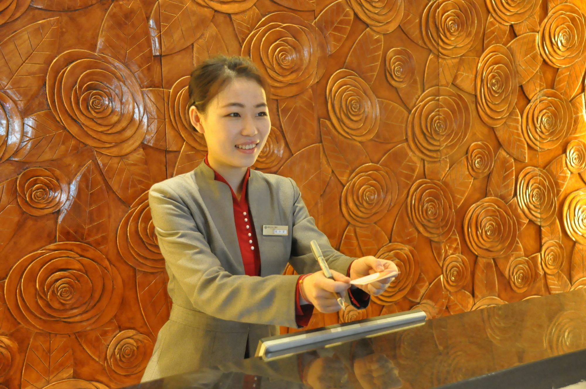 The Center Hotel Weihai Eksteriør billede